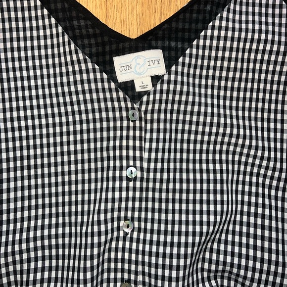 Gingham Top - Picture 2 of 3